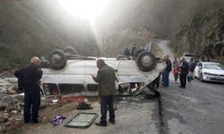 Minibüsün Devrildiği Kazada 4 Kişi Yaralandı