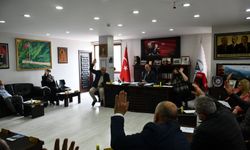 Elçin’e Bu Kez Belediye Meclis Üyelerinden Tepki Geldi