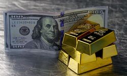 Altının Ons Fiyatı 2 Bin 300 Doları Aşarak Rekor Kırdı