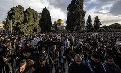 Mescid-i Aksa'da 60 Bin Müslüman Bayram Namazını Kıldı