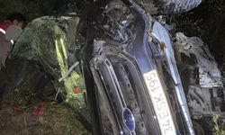 Şarampole Devrilen Otomobildeki 4 Kişi Yaralandı