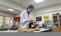 Ortaokul Öğrencisi, Ekmeğin Küflenmesini Geciktiren Katkı Maddesi Üretti