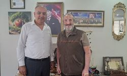 Yazar Şener’den, Başkan Orhan’a Ziyaret
