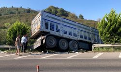 Zincirleme Trafik Kazasında 5 Kişi Yaralandı