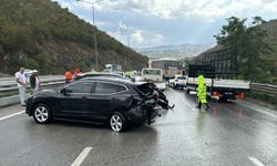 Zincirleme Trafik Kazasında 5 Kişi Yaralandı