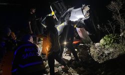 Sinop'ta Çay Yatağına Uçan Otomobildeki 2 Kişi Yaralandı