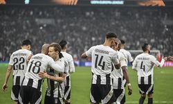 Beşiktaş, Süper Lig'in 21. Haftasında Yarın Antalyaspor'a Konuk Olacak