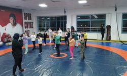 Muaythai Sporcuları Antrenmanlarına Devam Ediyor