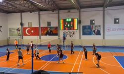 Ardanuç'ta Voleybol Turnuvası Büyük İlgi Gördü