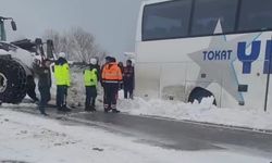 Samsun'da Yolcu Otobüsü Kara Saplandı