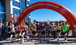 19 Mayıs Yarı Maratonu Başladı