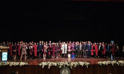 AÇÜ’de Mezuniyet Coşkusu