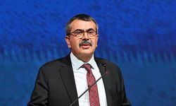 Milli Eğitim Bakanı Tekin, ÖBA ve EBA canlı yayınında öğretmenlere hitap etti