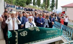 Trabzon'daki selde hayatını kaybeden kişinin cenazesi defnedildi