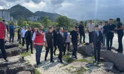 Giresun'da Serinlemek İçin Babasıyla Denize Giren Çocuk Aranıyor