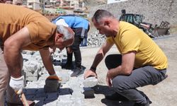 Sancak Mahallesi’nde Kilit Parke Çalışması