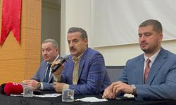 Yardım Yok Eleştiri Çok