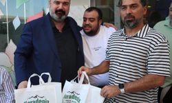 Çaykur Rizespor'da başkan Turgut, teknik heyet ve futbolcular, vatandaşlarla buluştu