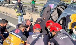 İtfaiye Araçta Sıkışan 5 Kişiyi Çıkardı