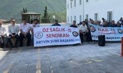 Öz Sağlık-İş’ten Sessiz Oturma Eylemi