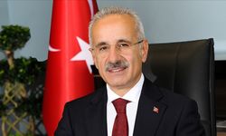 Bakan Uraloğlu, demir yolu tesislerinde 4 güneş enerjisi santralinin devreye alındığını bildirdi