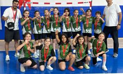 Küçük Hentbolculardan Büyük Mücadele