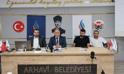 Arhavi’de Doğal Gaz Bilgilendirme Toplantısı Yapıldı