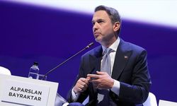 Bakan Bayraktar, uygun maliyetli enerji arzı için yatırımlara devam edileceğini bildirdi: