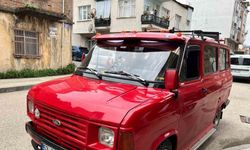 1979 model aracını ‘Çiçek Abbas’ minibüsüne benzetti