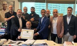 Borçkaspor’dan İsmet Acar’a Onursal Başkanlık Unvanı