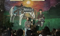 “Naif Bey ve Yaveri” Tiyatroseverlerle Buluştu