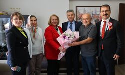 Artvin Valisi Ergün'den 24 Kasım Öğretmenler Günü Ziyareti