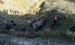 Sinop'ta uçuruma devrilen otomobilin sürücüsü öldü
