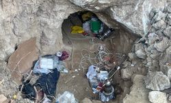 Kaçak kazı yapanlar jandarma tarafından suçüstü yakalandı