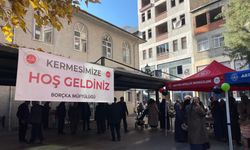 Borçka’da Gazze Yararına Kermes Düzenlendi