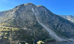 Artvin’de Kaya Düşmesi Nedeniyle Lise Eğitime Ara Verdi