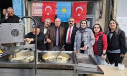 Atatürk Anısına Lokma Dağıtıldı