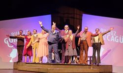 “Rumuz Goncagül” Artvin’de Kahkahalarla İzlendi