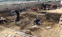 Her yerinden tarih fışkıran Sinop'ta tarihi eserler titizlikle çıkarılıyor