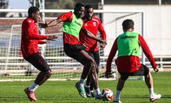 Samsunspor'da Ncham ve Satka takımla çalışmalara başladı