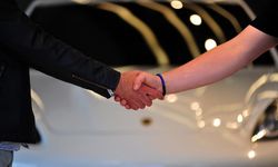 Yetki belgeli ikinci el araç satışına getirilen harç istisnasının kayıtlı ticareti artırması bekleniyor