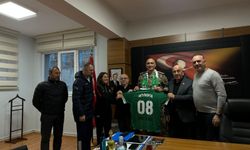 Artvinspor’dan Emniyet Müdürü Güneş’e Ziyaret
