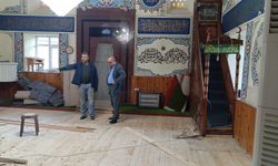 Camilerde Bakım ve Onarım Yapılıyor