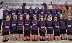 Zirve Spor Kulübü’nden Hopa’da Dostluk Maçı