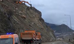 Artvin Yusufeli karayolunda yol çalışması