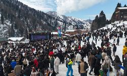 Rize'de '18. Kardan Adam Kış Festivali' gerçekleştirildi