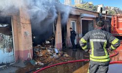 Trabzon'da depoda çıkan yangın söndürüldü