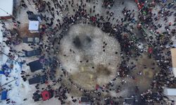 Trabzon'da 'Uzungöl Kış Festivali'nde dev horon halkası oluşturuldu