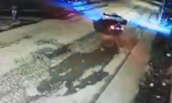 'Dur' ihtarına uymayan sürücü polis aracına çarptı, 2'si polis 3 yaralı: Sürücü tutuklandı