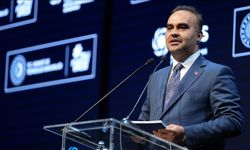 Bakan Kacır, araştırmacı ve öğrencilere verilen burs desteklerinin artırıldığını açıkladı